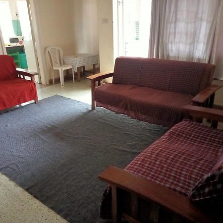 Pinkroses Gardens Hostel Найроби Экстерьер фото