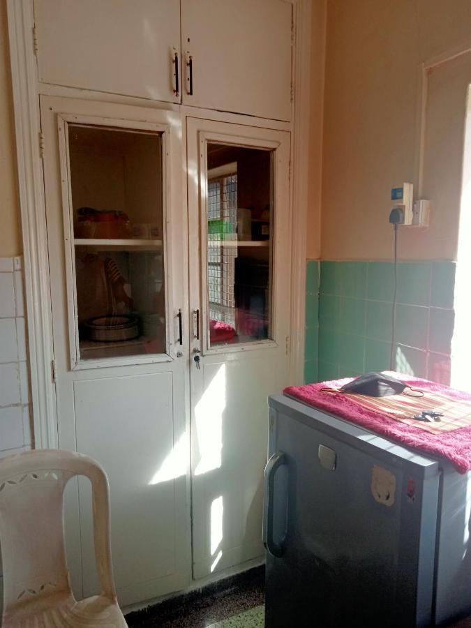 Pinkroses Gardens Hostel Найроби Экстерьер фото